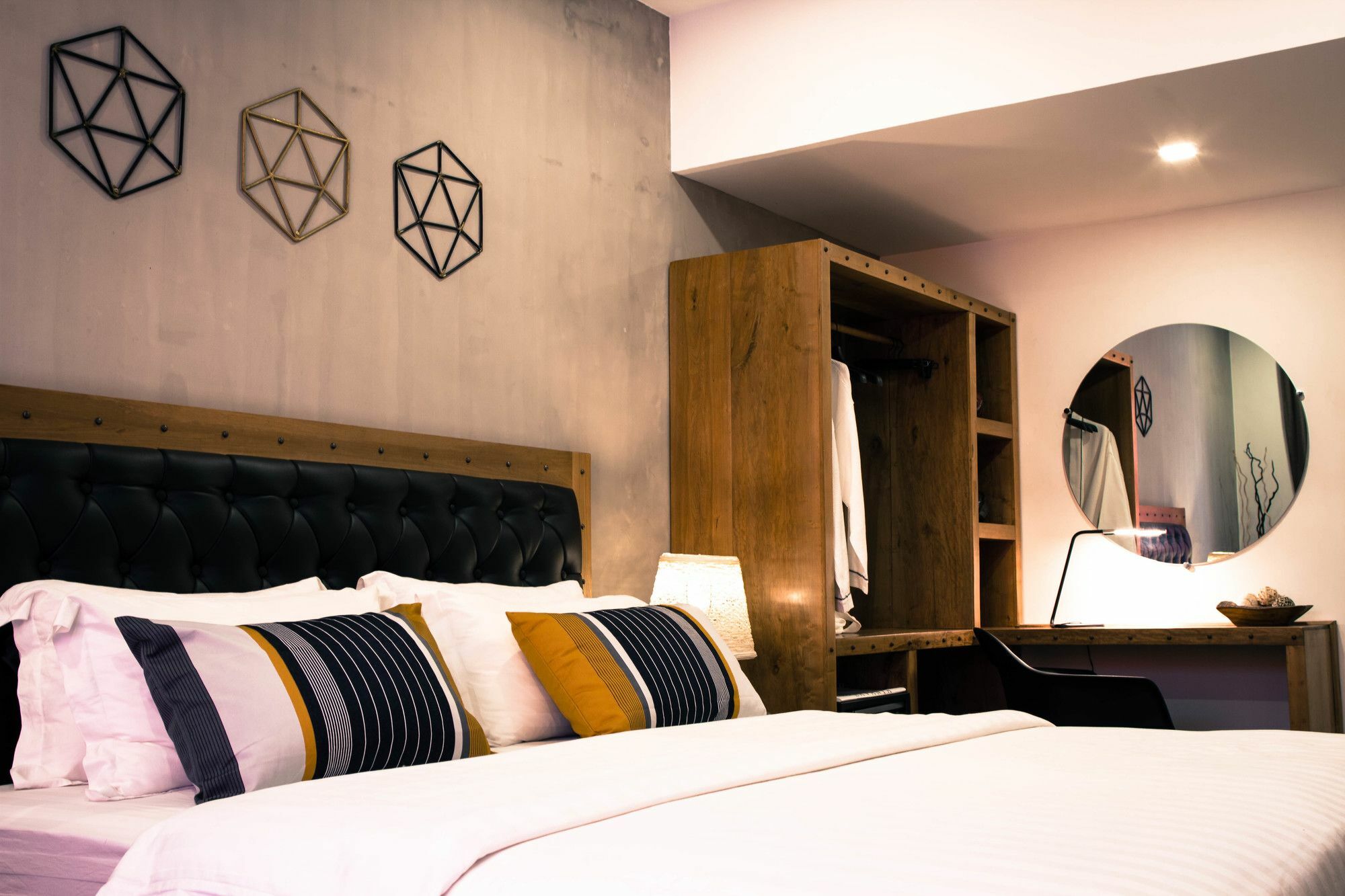 Lavanya Boutique Hotel Phnom Penh Exterior photo